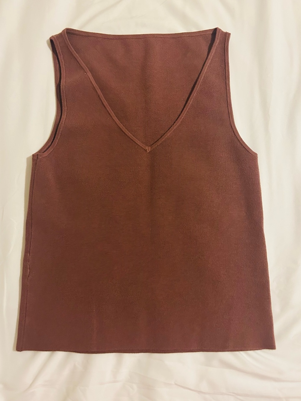Leith V-Neck Sleeveless Sweater Tank - Size L